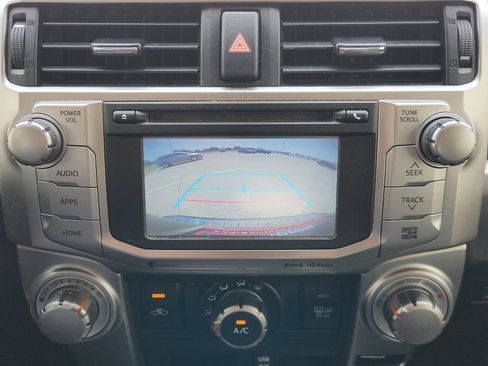 Used 2018 Toyota 4Runner SR5 Premium AWD/4WD image 21
