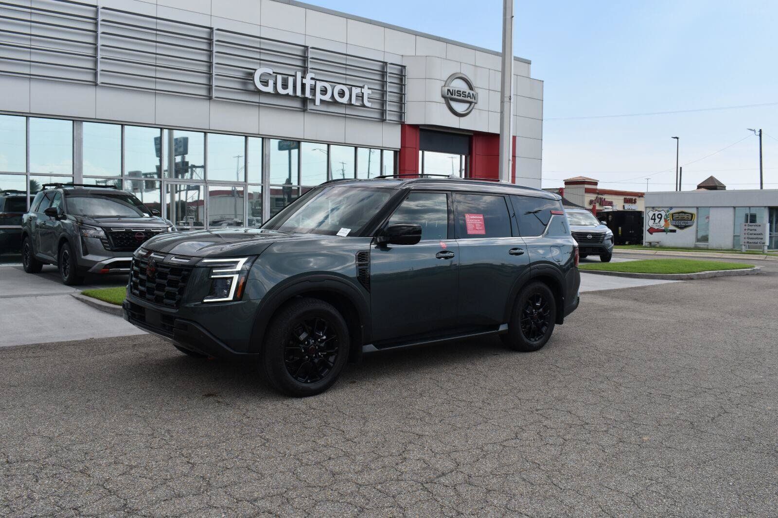 Certified 2025 Nissan Armada PRO-4X AWD/4WD image 2