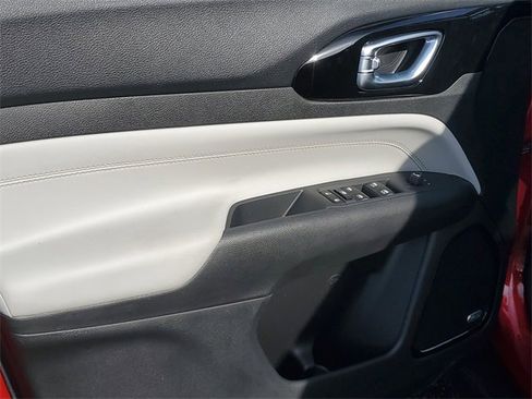 New 2026 Jeep Compass Limited w/ Sun, Sound & Navigation Group image 16