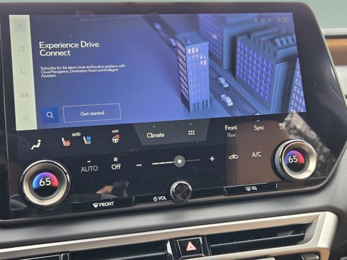 Used 2025 Lexus RX 350 Premium w/ Accessory Package (Z1) FWD image 16
