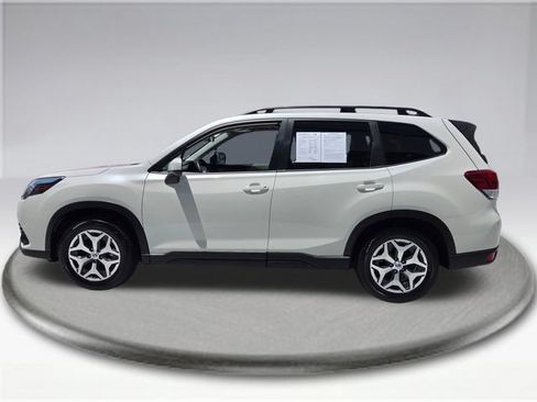 Used 2024 Subaru Forester Premium AWD/4WD image 20