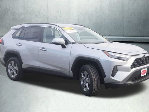 Certified 2025 Toyota RAV4 XLE AWD/4WD image 8