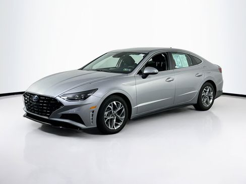 Used 2023 Hyundai Sonata SEL image 1