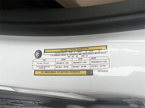 Used 2023 Jeep Grand Cherokee L Limited w/ Trailer Tow Group (B) image 11