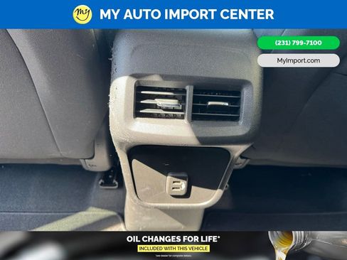 Used 2022 Chevrolet Equinox LT AWD/4WD image 26