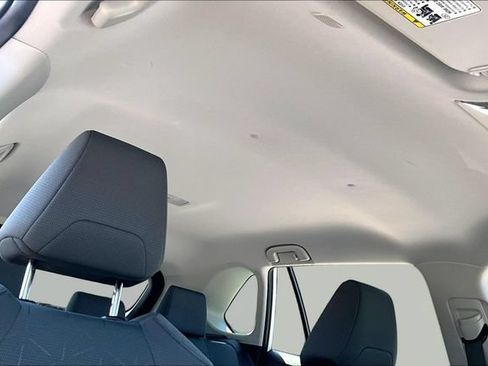 Used 2025 Toyota RAV4 XLE FWD image 24