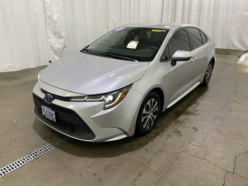 Certified 2022 Toyota Corolla LE image 8