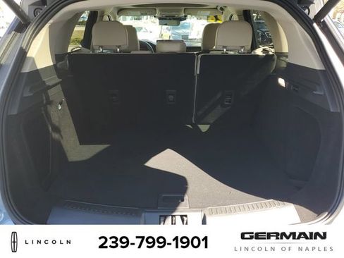 New 2026 Lincoln Corsair Reserve image 21