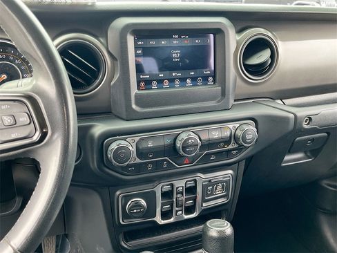 Certified 2023 Jeep Gladiator Sport image 14