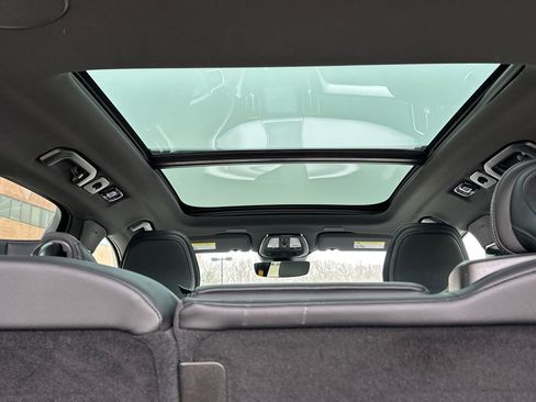 Used 2022 Volvo XC60 T8 Polestar image 8