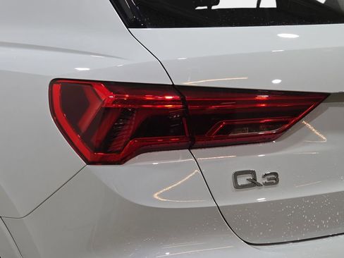 Used 2021 Audi Q3 2.0T Premium Plus w/ Premium Plus Package AWD/4WD image 37