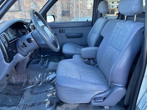 Used 2000 Toyota Tacoma 2WD Xtracab image 11
