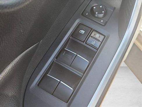 Used 2019 Toyota RAV4 XLE Premium FWD image 12