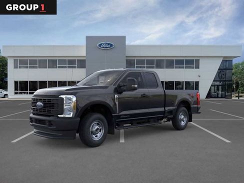 New 2026 Ford F250 XL w/ FX4 Off-Road Package AWD/4WD image 1