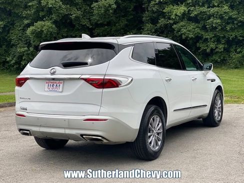 Used 2024 Buick Enclave Essence FWD image 7