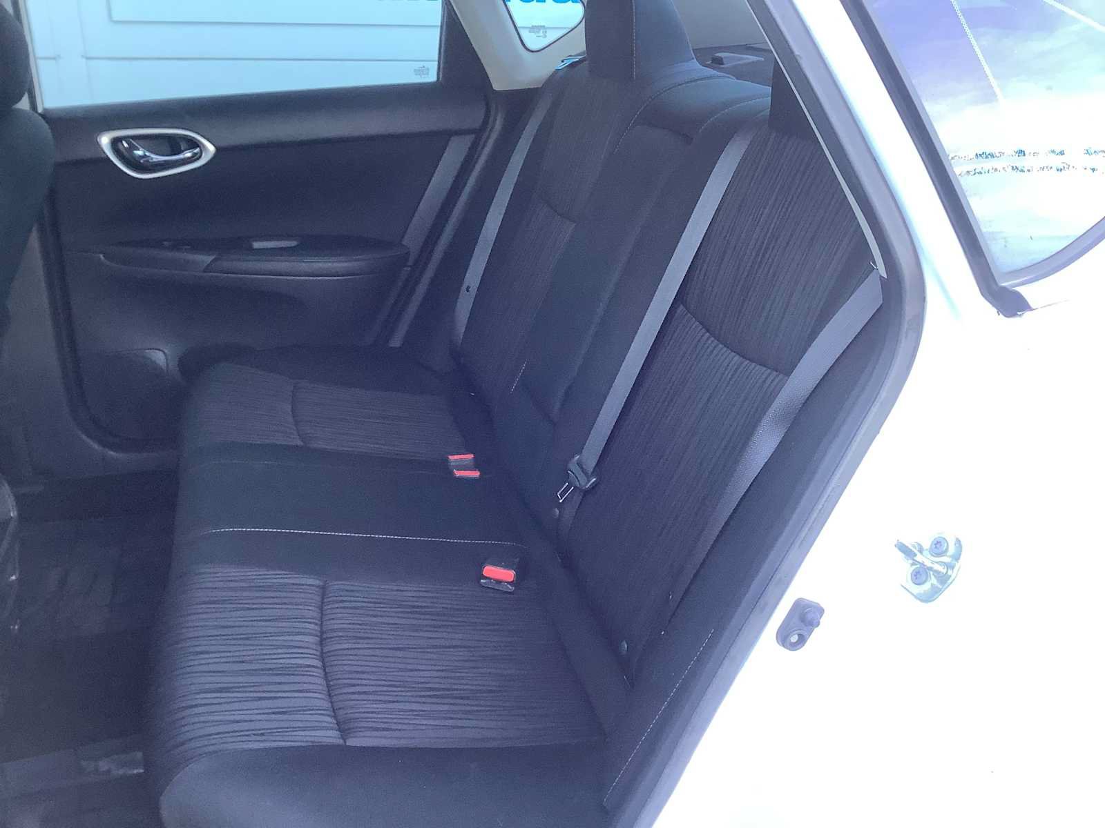 Used 2019 Nissan Sentra SV w/ Special Edition Package FWD image 13