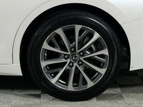 Certified 2024 Lexus ES 350 FWD image 14