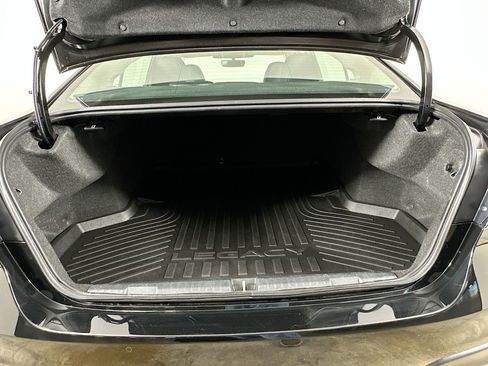 Used 2024 Subaru Legacy Limited image 30