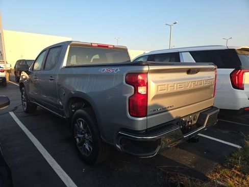 Used 2025 Chevrolet Silverado 1500 LT AWD/4WD image 2