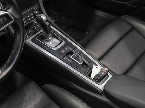 Used 2020 Porsche 718 Boxster image 22