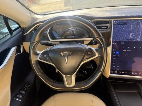 Used 2013 Tesla Model S Base 4dr Liftback (60 kWh) image 13