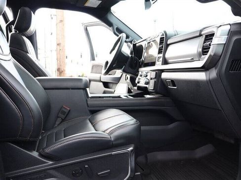 Used 2024 Ford F350 Platinum AWD/4WD image 28