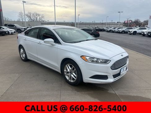 Used 2013 Ford Fusion SE image 3