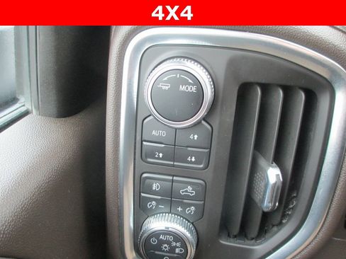 Used 2022 GMC Sierra 3500 Denali w/ Denali Ultimate Package image 21