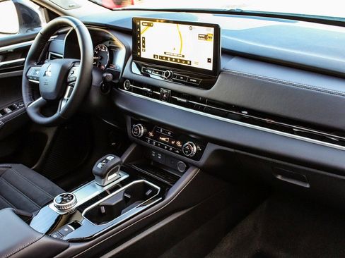 New 2026 Mitsubishi Outlander Trail Edition image 43