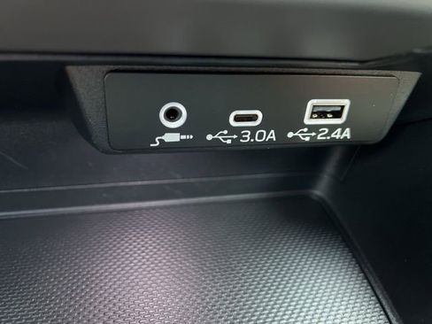 Used 2024 Subaru Crosstrek 2.0i Premium image 30