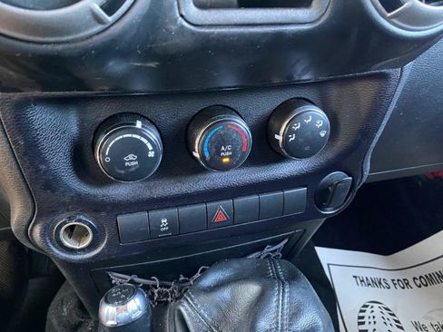 Used 2016 Jeep Wrangler Sport w/ Connectivity Group AWD/4WD image 53