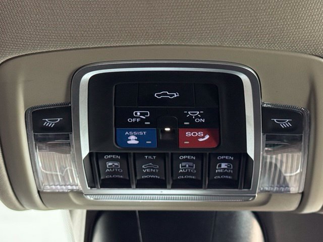 Used 2021 RAM 1500 Limited AWD/4WD image 16