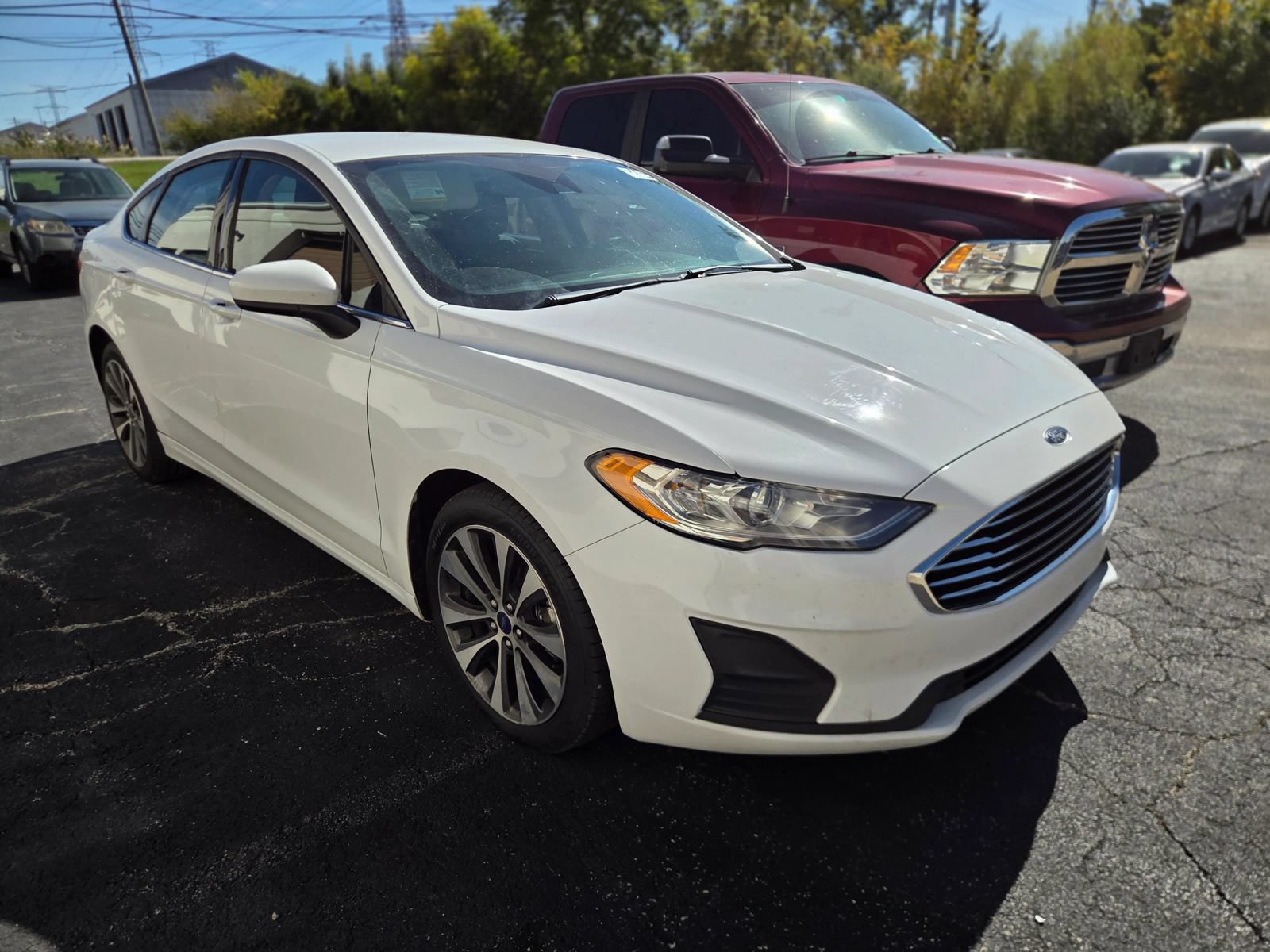 Used 2019 Ford Fusion SE AWD/4WD image 4