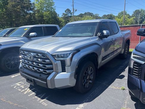 Used 2024 Toyota Tundra Platinum AWD/4WD image 1