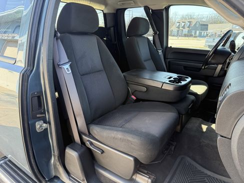 Used 2010 GMC Sierra 1500 SLE image 14