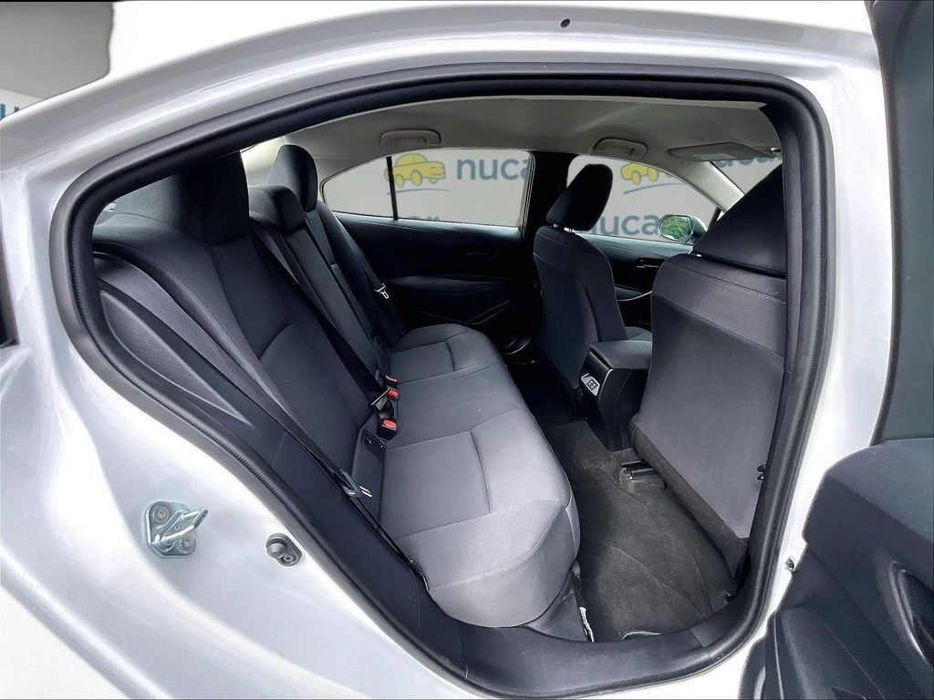 Used 2025 Toyota Corolla LE FWD image 16