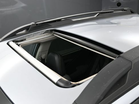 Used 2025 Subaru Outback Onyx Edition image 10