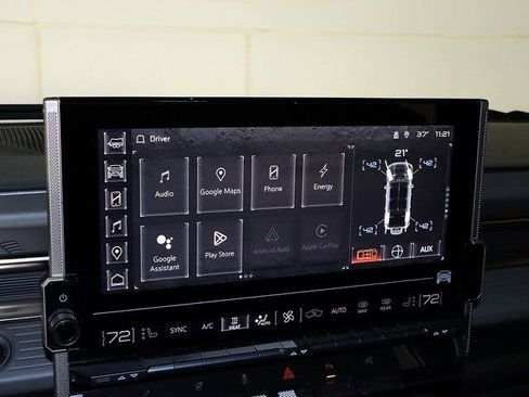 Used 2024 GMC Hummer EV 3X AWD/4WD image 18