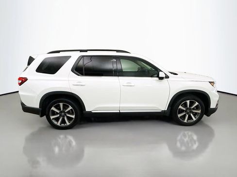 Used 2024 Honda Pilot Elite image 8