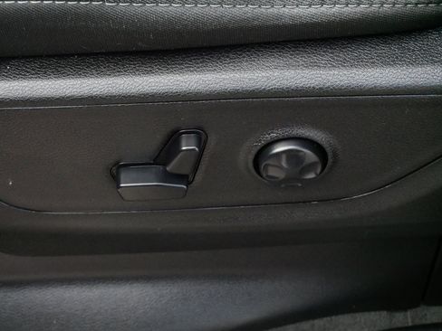 Used 2020 RAM 1500 Big Horn AWD/4WD image 20