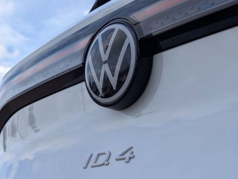 Used 2023 Volkswagen ID.4 Pro S image 31