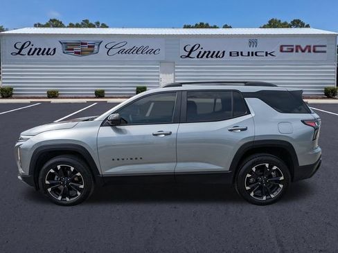 Used 2025 Chevrolet Equinox RS w/ Safety and Technology Package FWD image 7