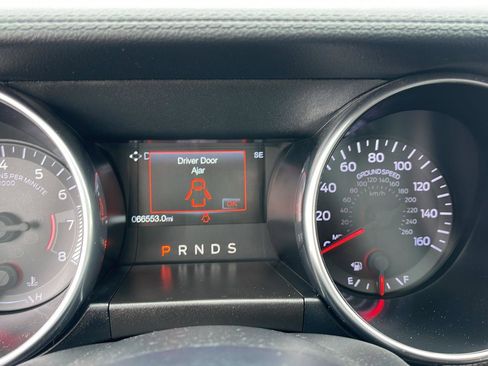 Used 2019 Ford Mustang Coupe w/ Equipment Group 101A RWD image 14