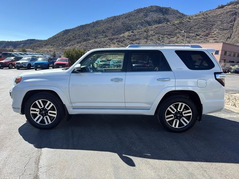 Used 2016 Toyota 4Runner Limited image 4