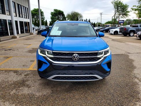 Used 2023 Volkswagen Taos SEL AWD/4WD image 2