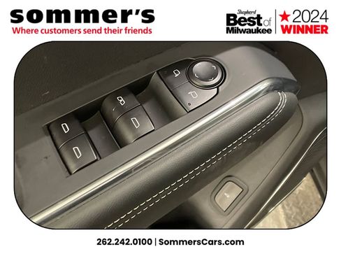 Used 2025 GMC Acadia Elevation image 11