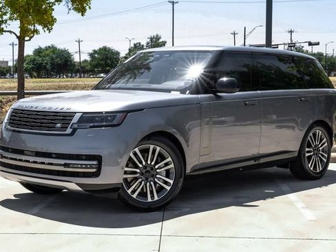 New 2026 Land Rover Range Rover Long Wheelbase SE AWD/4WD image 2