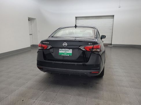Used 2021 Nissan Versa SV FWD image 7