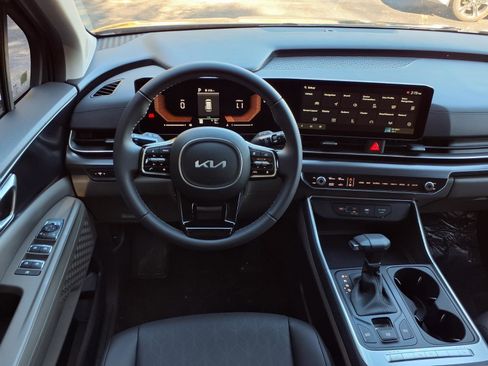 New 2026 Kia Carnival image 6