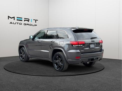 Used 2015 Jeep Grand Cherokee Altitude RWD image 7
